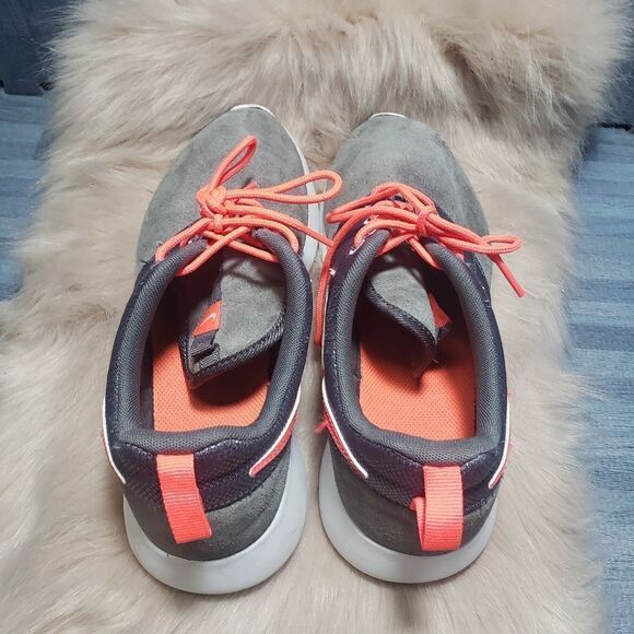 Nike Roshe Run Gray White Coral Women's shoe - Picture 3 of 5